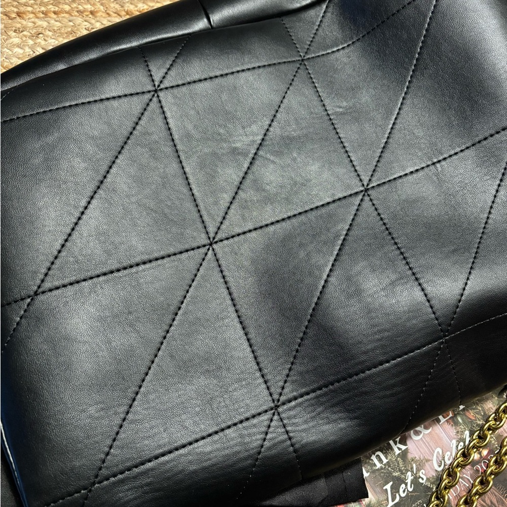 Saint Laurent Black Quilted Leather Shoulder Bag with Gold Chain - Picture 4 of 9